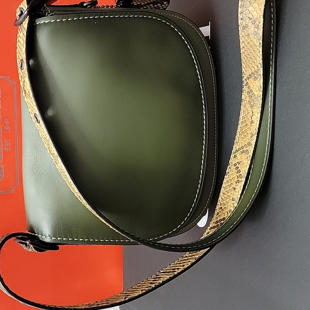 Coach ☆1941☆ Saddle 23 GLVTN LTR CLB w Snake/Exotic Python Strap No. 54547